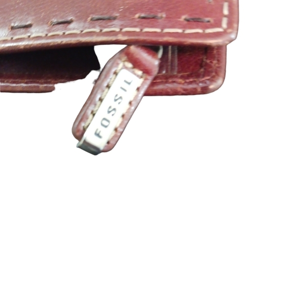 Fossil Bundle Wallets and Pouch - Picture 5 of 12